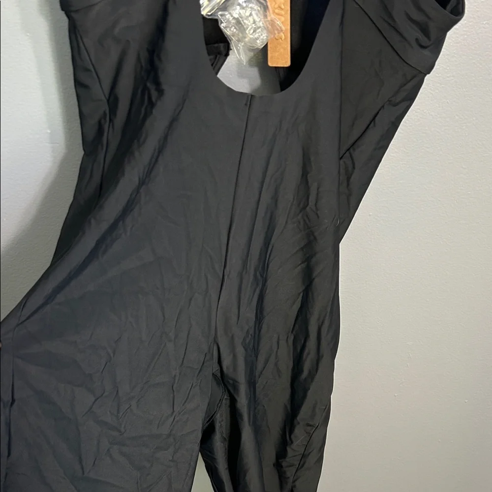 SKIMS black Bodysuit deep plunge shapewear - Picture 4 of 5